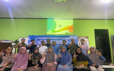 Penguatan Kompetensi Guru SMP Astra Makmur Jaya lewat Pelatihan Koding dan Pembelajaran Mendalam