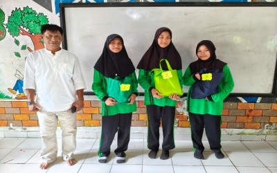 SMP Astra Makmur Jaya Laksanakan Pembagian Rapor Semester Ganjil